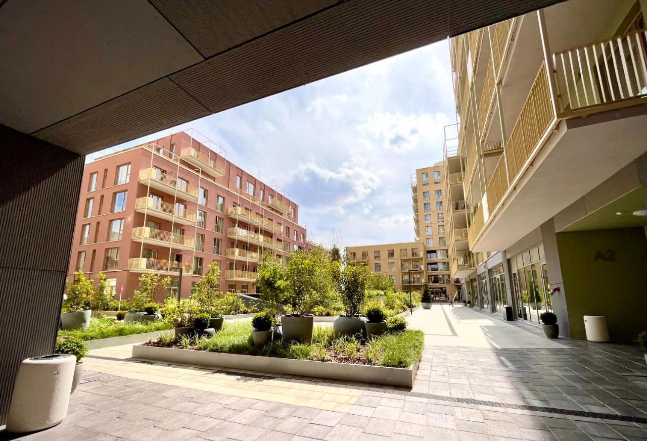 Exquisite - Two Bedroom Apartment Bukarest Exterior foto